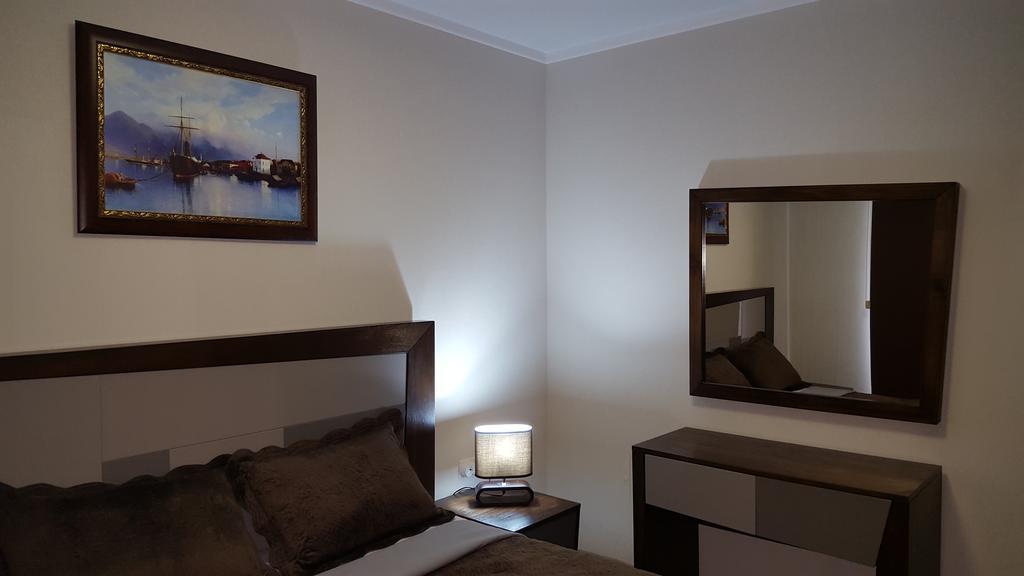 Mimino Apartment Deluxe First Line Batumi Luaran gambar